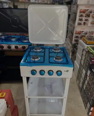 Starlux 4-Burner Gas Stove