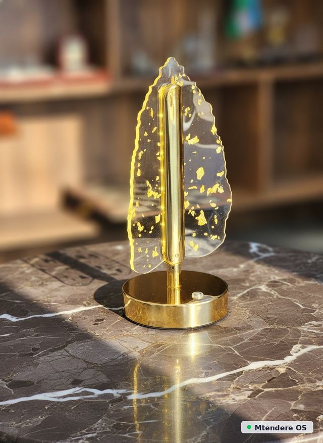 Elegant Gold Leaf Accent Lamp